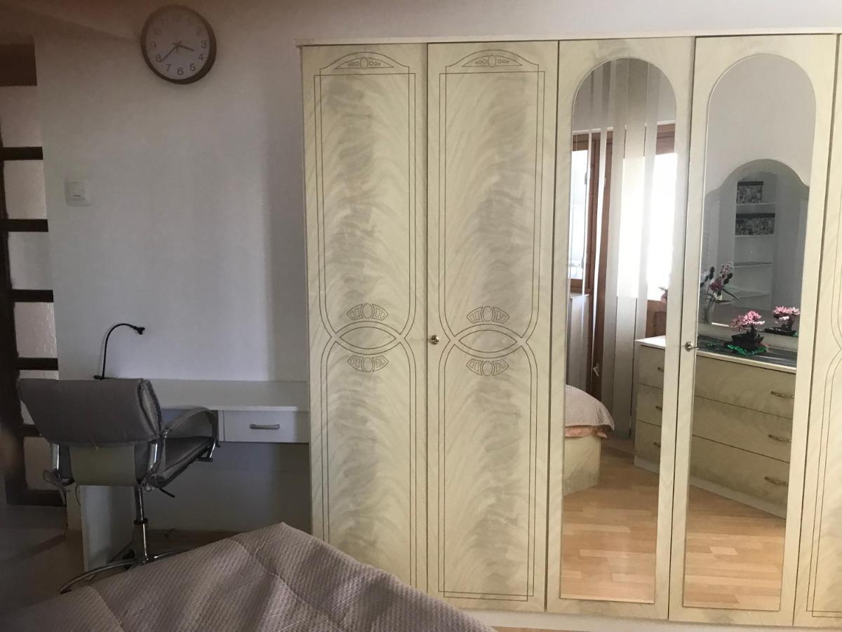 Danielle Apartament Яш Екстериор снимка