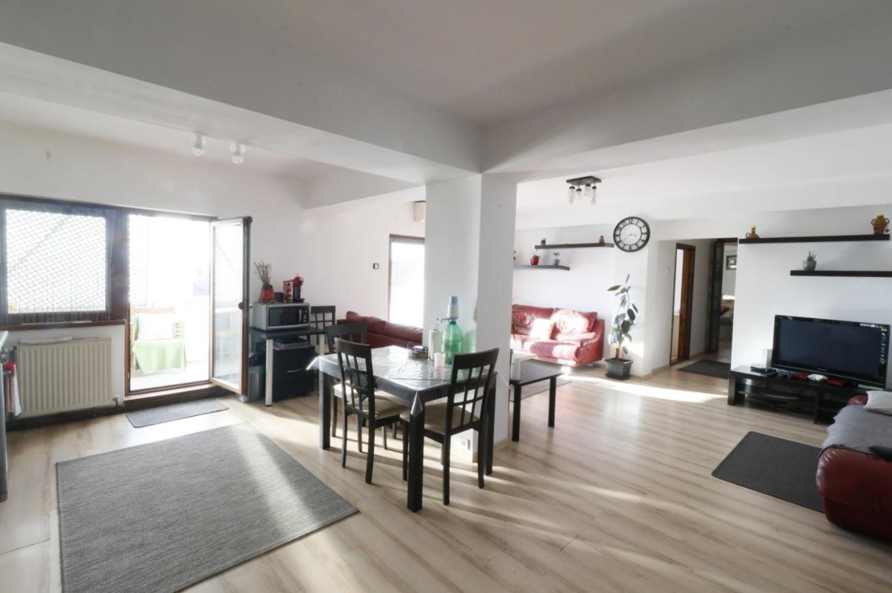 Danielle Apartament Яш Екстериор снимка