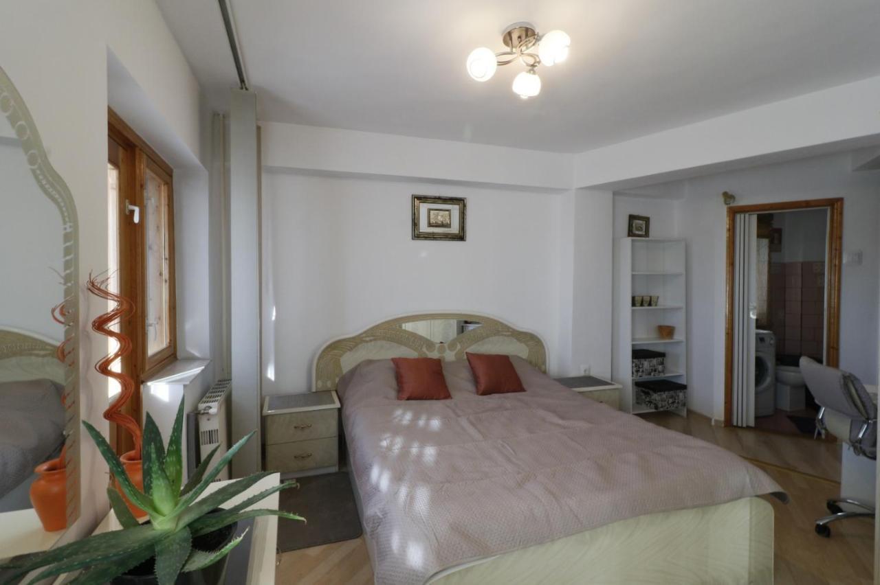 Danielle Apartament Яш Екстериор снимка